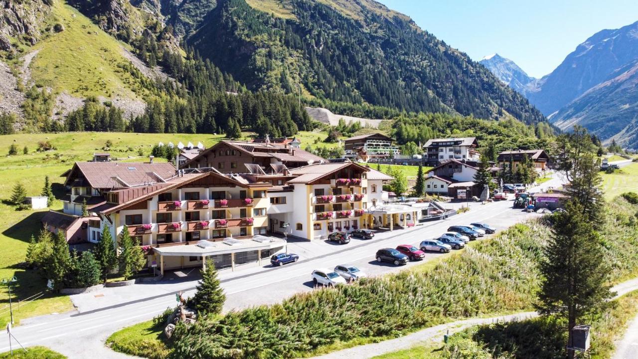 Hotel Gundolf Sankt Leonhard im Pitztal Exterior foto