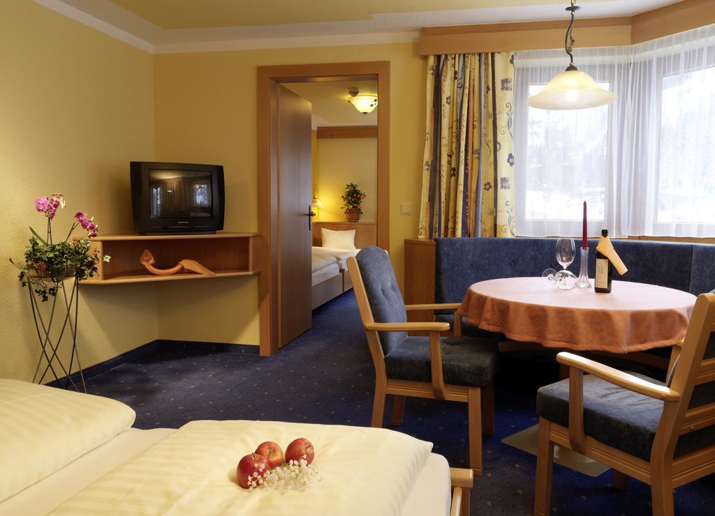 Hotel Gundolf Sankt Leonhard im Pitztal Cameră foto