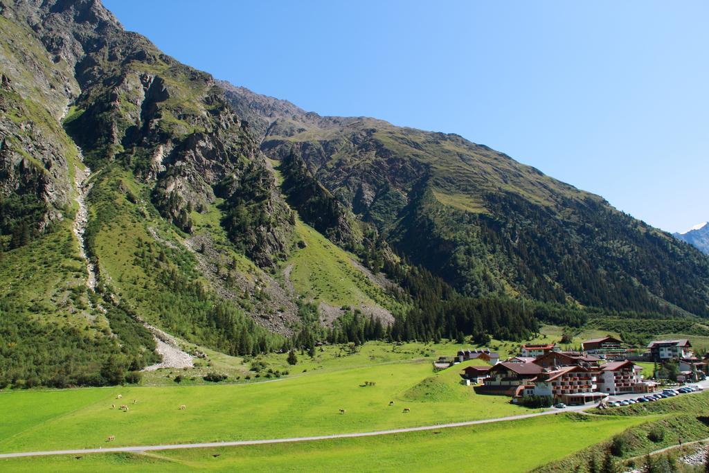 Hotel Gundolf Sankt Leonhard im Pitztal Exterior foto